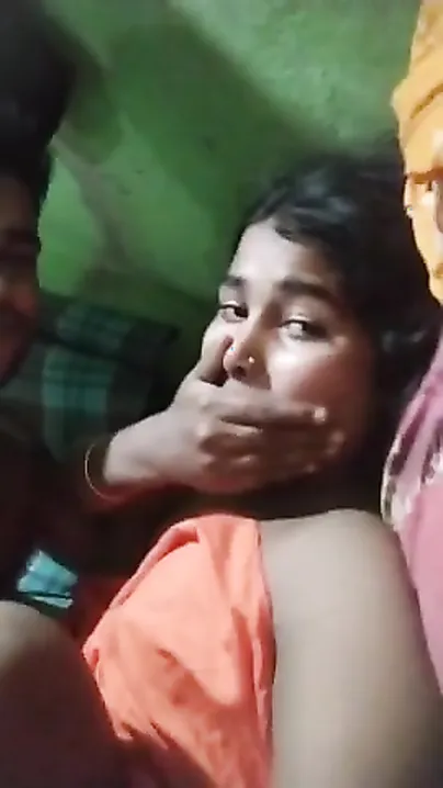 Bangladeshi Desi XXX couple takes their hot sex home video MMS