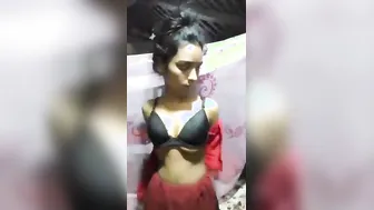 Bengali Desi village XXX girl takes sexy nude selfie video MMS