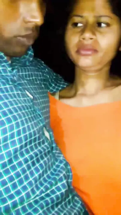 Young Desi XXX wife gives lovely blowjob to her husband MMS