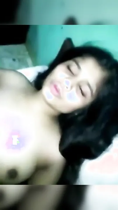 Srilankan Desi XXX chick gets her hairless pussy fucked MMS