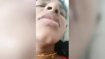 Sexy Indian XXX bitch gets her shaved pussy fucked hard MMS