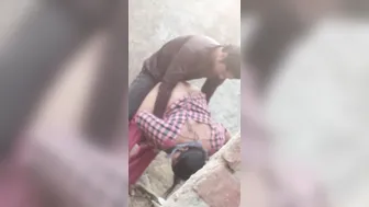 Desi XXX housewife gets fucked in doggy style outdoors MMS