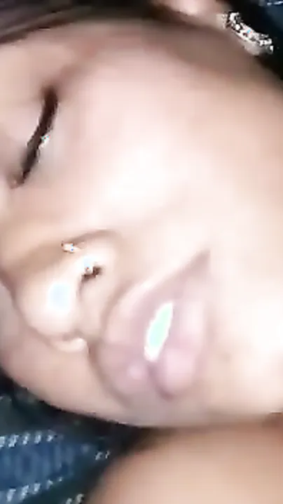 Young Indian XXX babe gets her bushy pussy fucked MMS