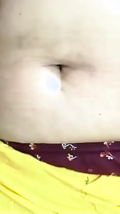 Famous Desi porn diva reveals her curvy XXX body in fashion shoot