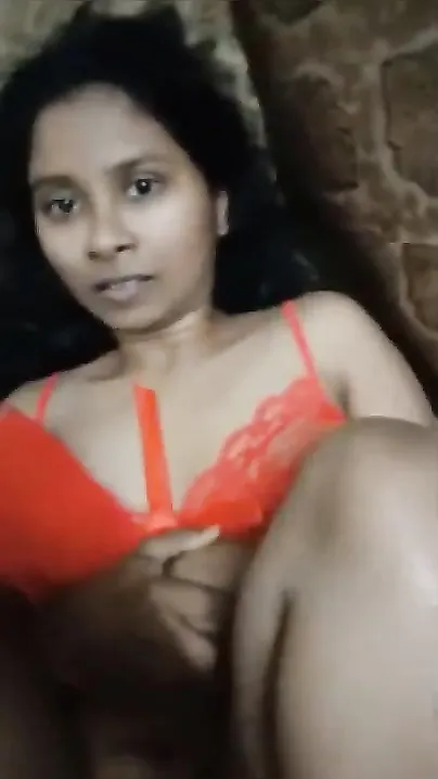 Cute Bangladeshi wife can't get enough of Desi hubby's XXX prick