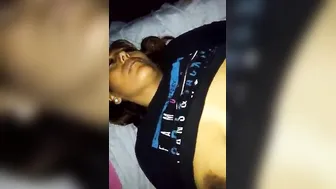 Amateur Lankan pussy swallows thick Desi dick in amateur XXX clip