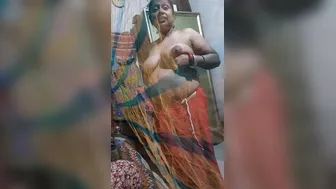 Village bhabhi gets caught on XXX cam when showing her Desi tits