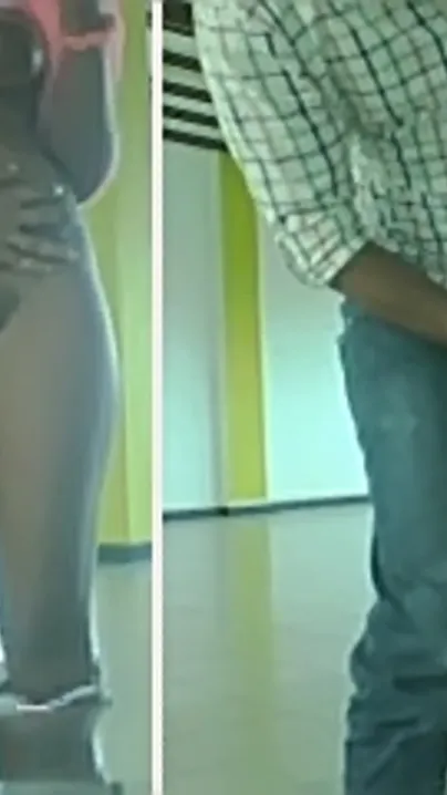 Teacher touches hairy pussy of student in coaching! Desi scandal MMS