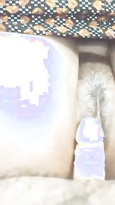 Pakistani maid takes Desi dick into her XXX ass for the first time