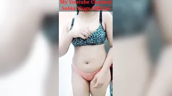 Latest XXX striptease video of Desi babe dancing nude to the music