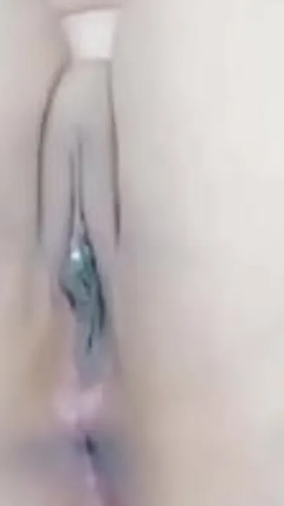 Sweet Pakistani babe fingers her wet Desi pussy till XXX orgasm