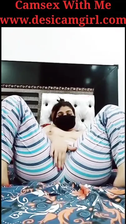 Lesbian client demanded Desi model to make special XXX clip for her