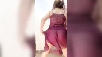 Desi wench strips when dancing at private XXX party at the hotel