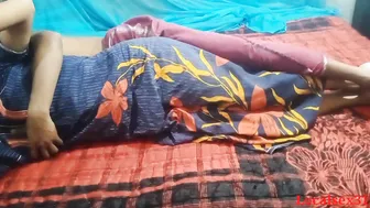 Husband sticks his XXX dong deep into Desi wife's pussy on the floor