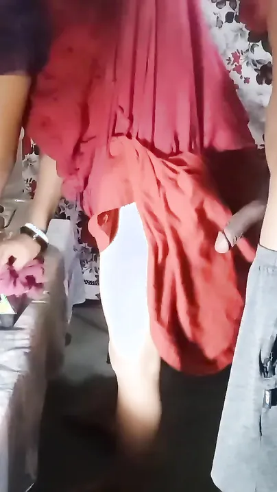 Desi bhabhi forgets about cooking when XXX cock drills her cunt