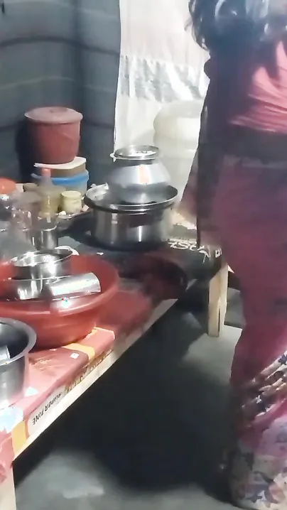 Desi MILF makes supper and pleases her hubby with fantastic XXX sex