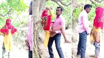Pakistani lovers fuck outdoor in jungle, sex scandal MMS leaked online