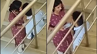 Hot indian lovers caught In action In entryway, Desi sex mms leaked online