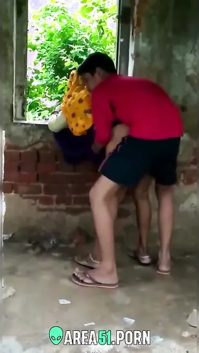 Indian taboo incest sex of aunty and nephew caught on cam and leaked online