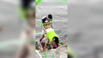 Desi school girl at very risky outdoor fucking with BF, leaked mms online