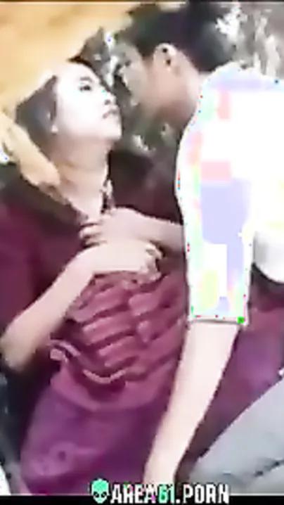 Wicked Desi sex with curvy Mallu GF outdoor in the jungle caught on mms