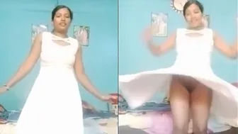 Cute Tamil wife pussy live show, flashing their cunt