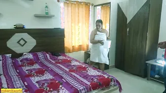 Horny Bhabhi Seducing Pizza Boy Having Hot Secret Affair