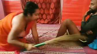 Kamwali Bhabhi Having Hot Sex With Bachelor In Hindi