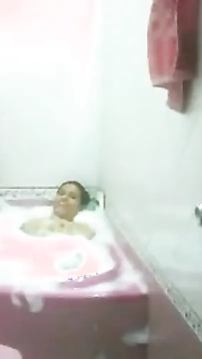 Big ass Indian aunty nude bath videos taken by her lewd husband for you