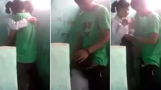 Voyeur caught on Desi mms video of village lovers caught fucking ...