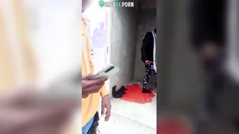 Desi XXX video leaked - Young college coed and BF caught fucking outdoor