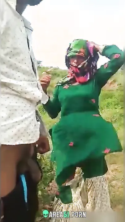 New Desi Mms! Bihar aunty caught cheating and to have been disgraced