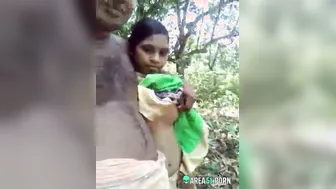 Married Woman Taking Dick Outside From Her Secret Lover Caught