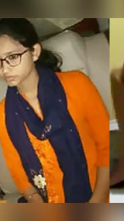 Village teacher seduces college Desi girl on fuck for money after the lesson