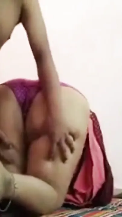 Desi aunty spread legs in front of son best friend, has taboo sex with young boy