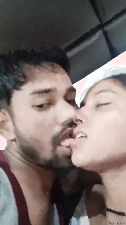 Brave tiny desi Girl blowjob and first time fucking! Clear hindi talking