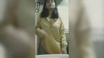 Horny Paki Cutie Vigorously Fingering Her Wet Pussy in Steamy Solo Adventure
