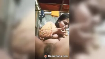 Married Indian Woman Masturbating On Cam For Lover