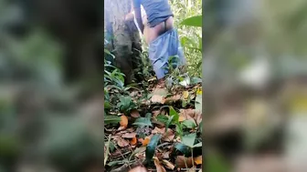 Boyfriend Eating His Gf Pussy Under Tree In Outdoor