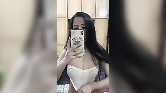 Desi Gf Showing Red Lips And Nude Body For Boyfriend