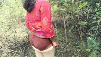 College Girl Having Hot Outdoor Romance With Boyfriend