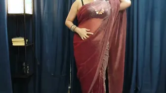 Indian Gf Giving Handjob In Saree Amateur Bedroom Scene
