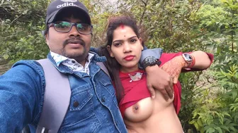Desi Girlfriend Getting Her Boobs Pressed In Forest