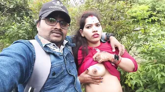 Desi Girlfriend Getting Her Boobs Pressed In Forest