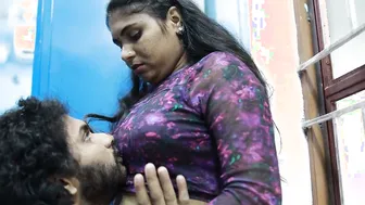 Girlfriend Moaning Loud While Getting Fucked Romantic