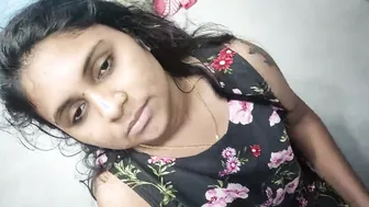 Horny Desi Wife Giving Sloppy Blowjob To Her Lover