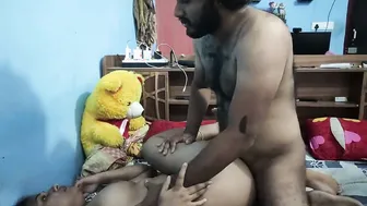 Desi Wife Undressing Saree Getting Pounded Hard in Bed