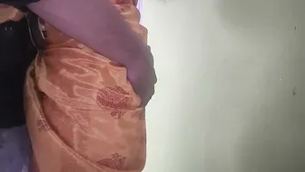 Amateur Desi Couple Making Out Kissing in Saree Closeup