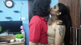 Desi Amateur Couple Making Out Kissing Tongues Touching
