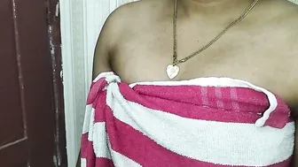 Wife Showing Big Natural Boobs While Getting Nipples Sucked